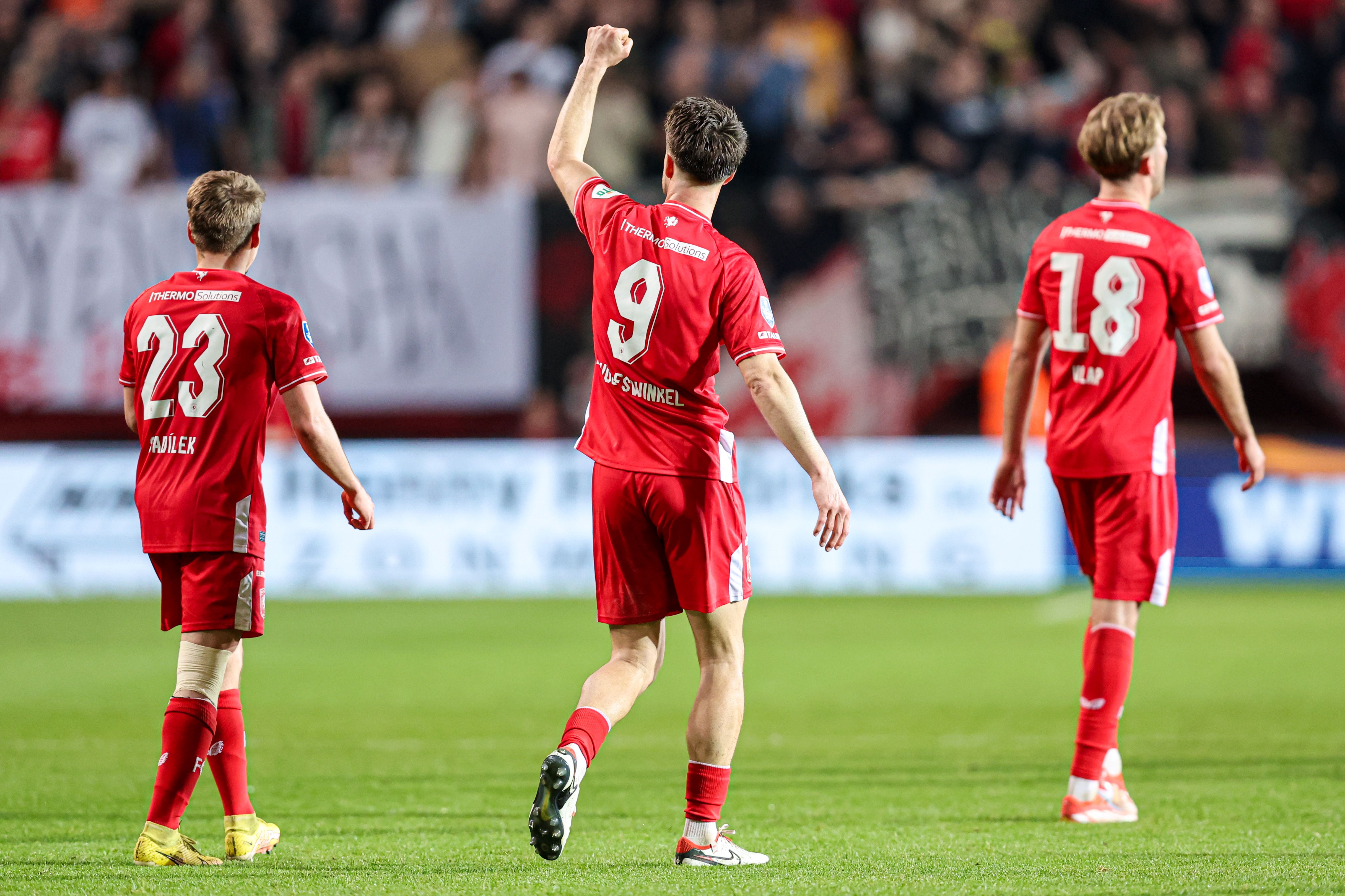 65889497 FC Twente