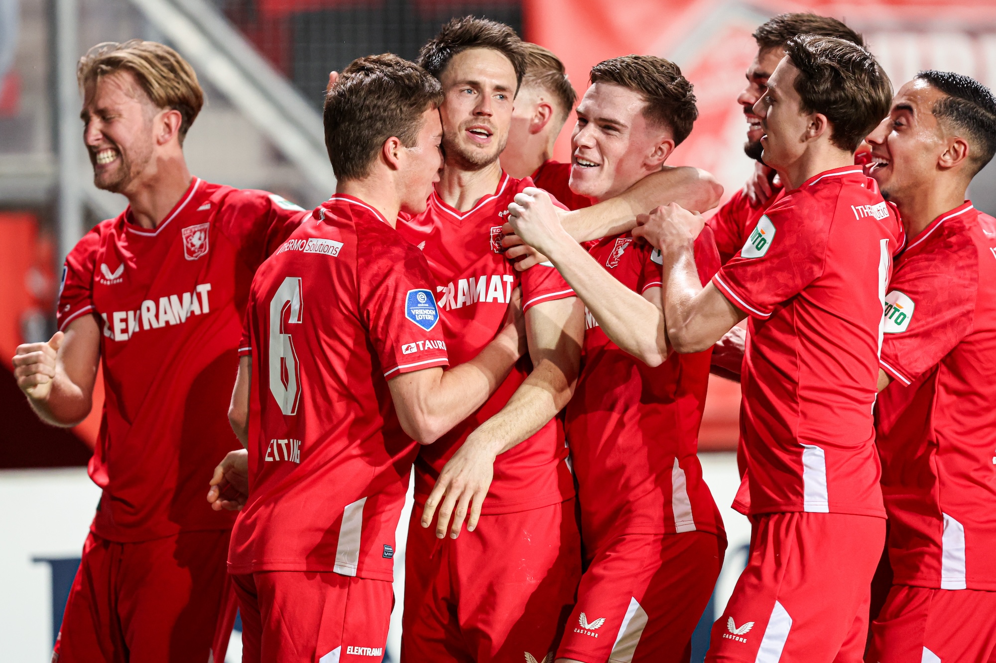 65889506 FC Twente
