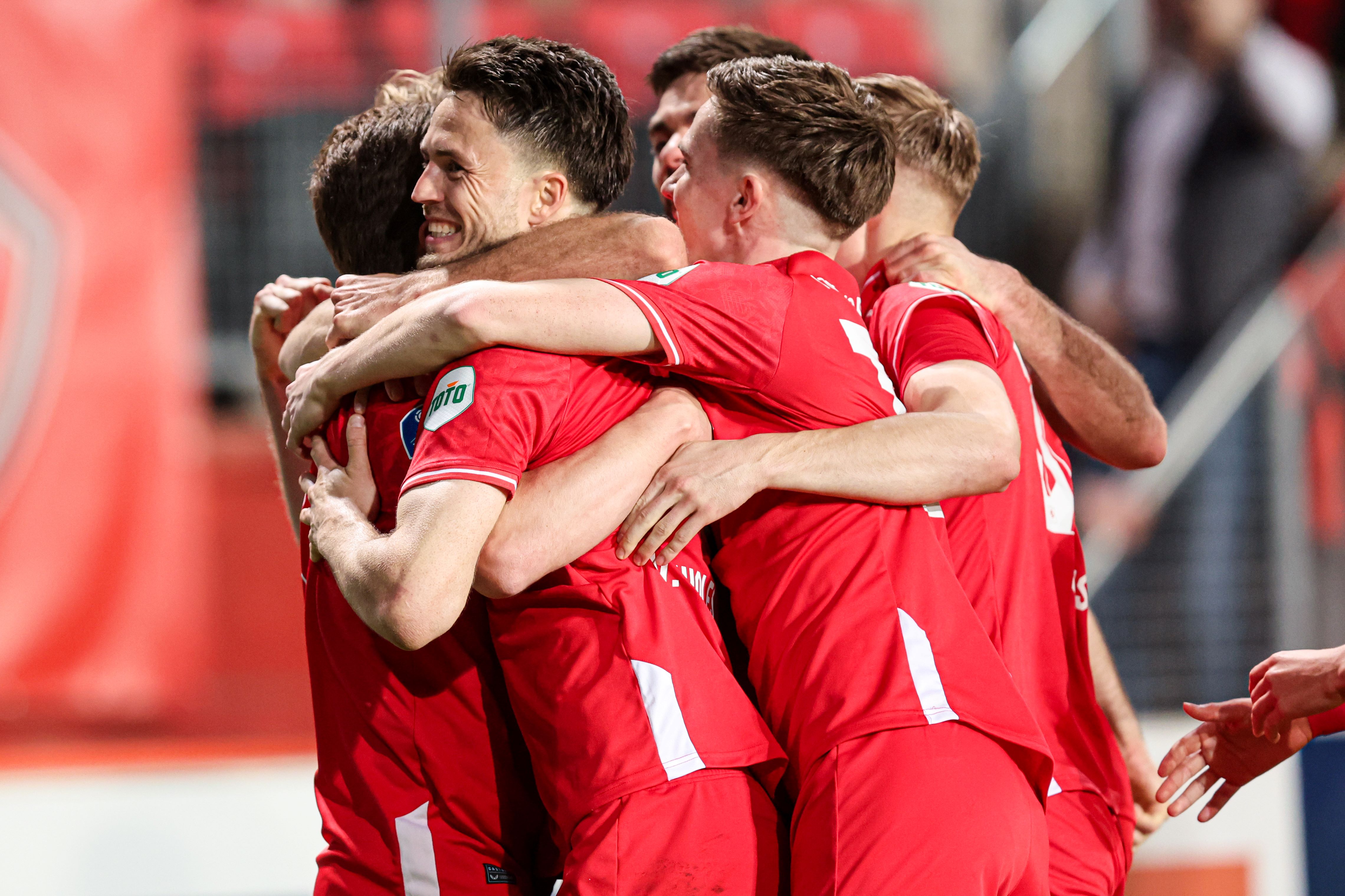 65889619 FC Twente