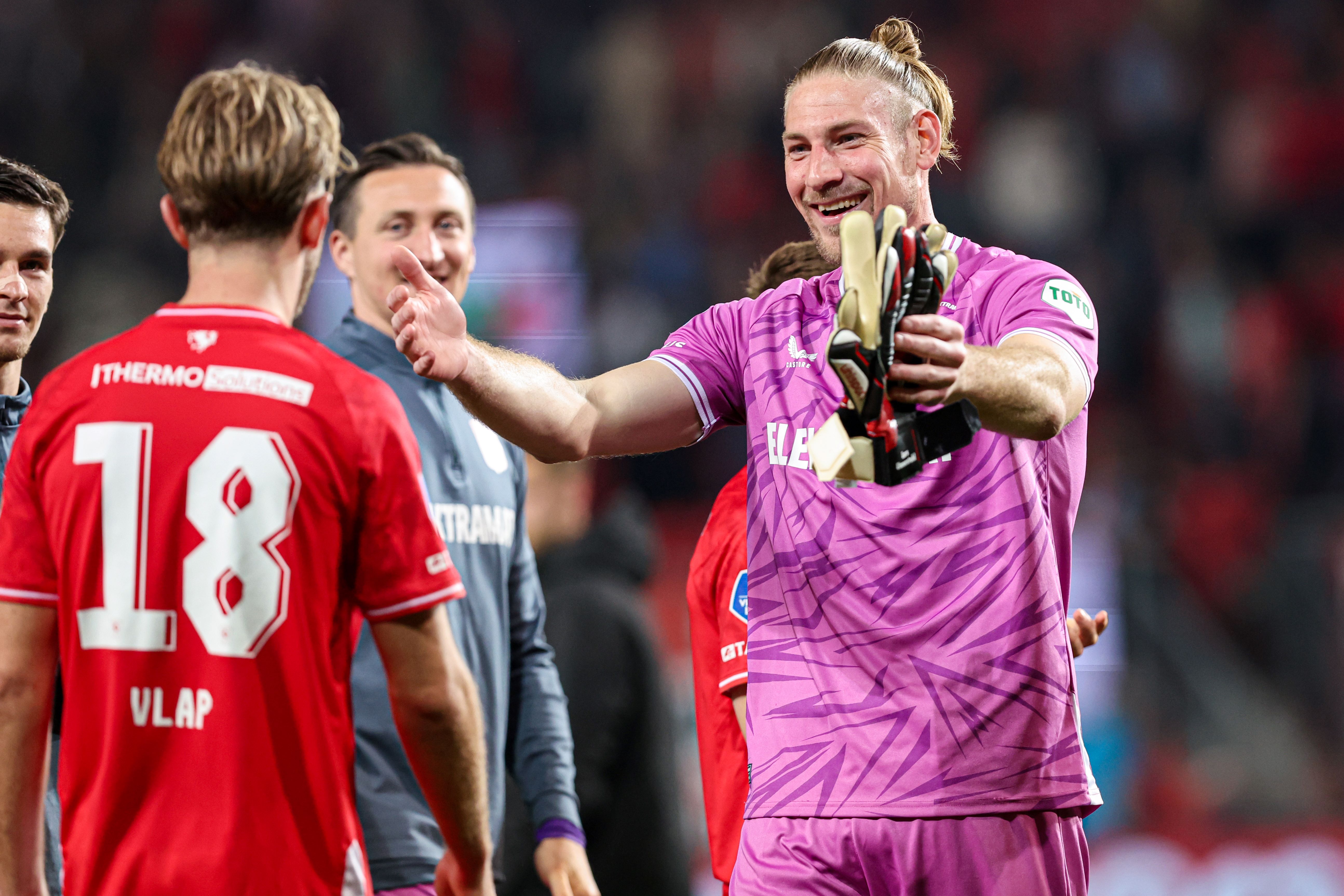65890198 FC Twente