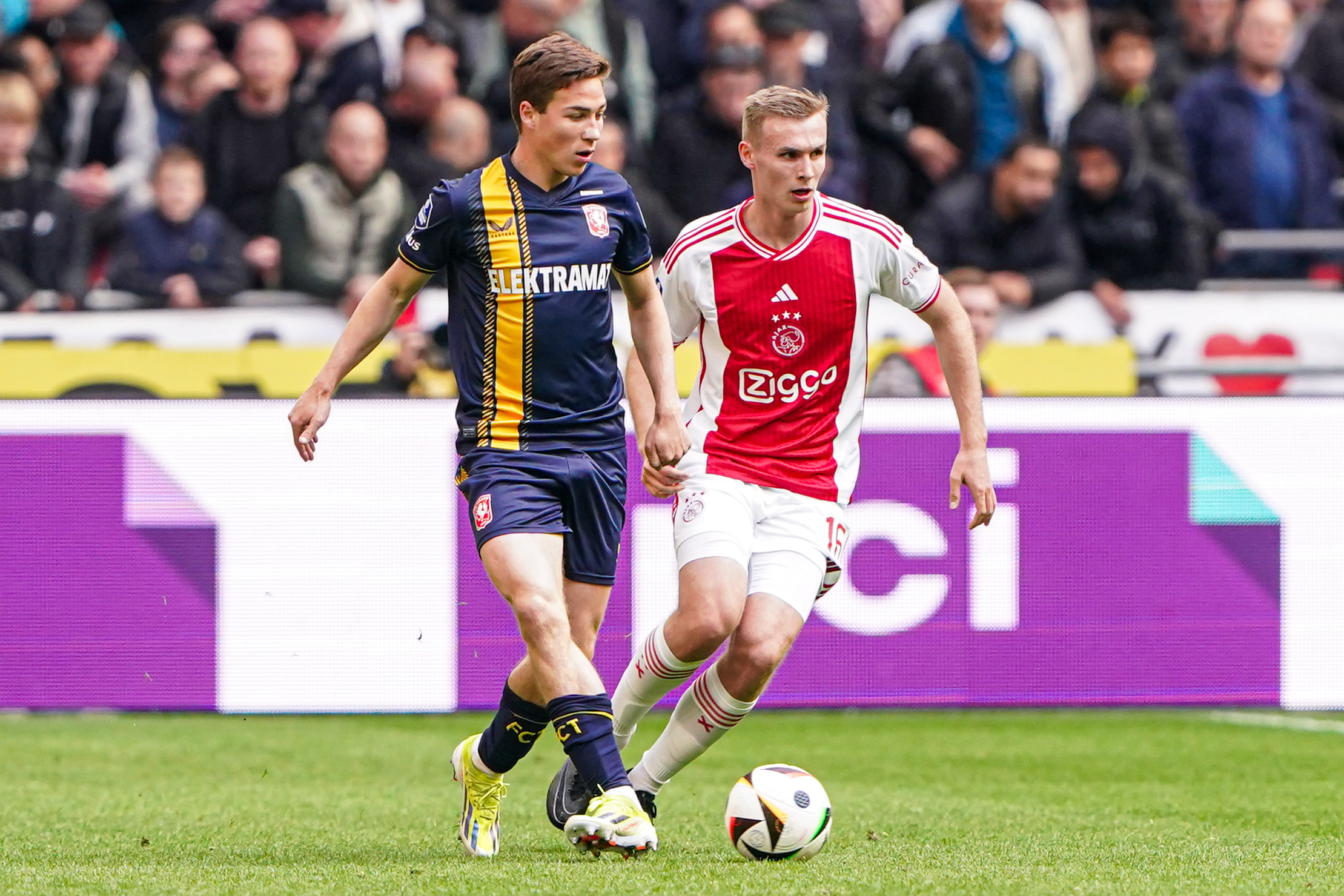 66117210 FC Twente v2