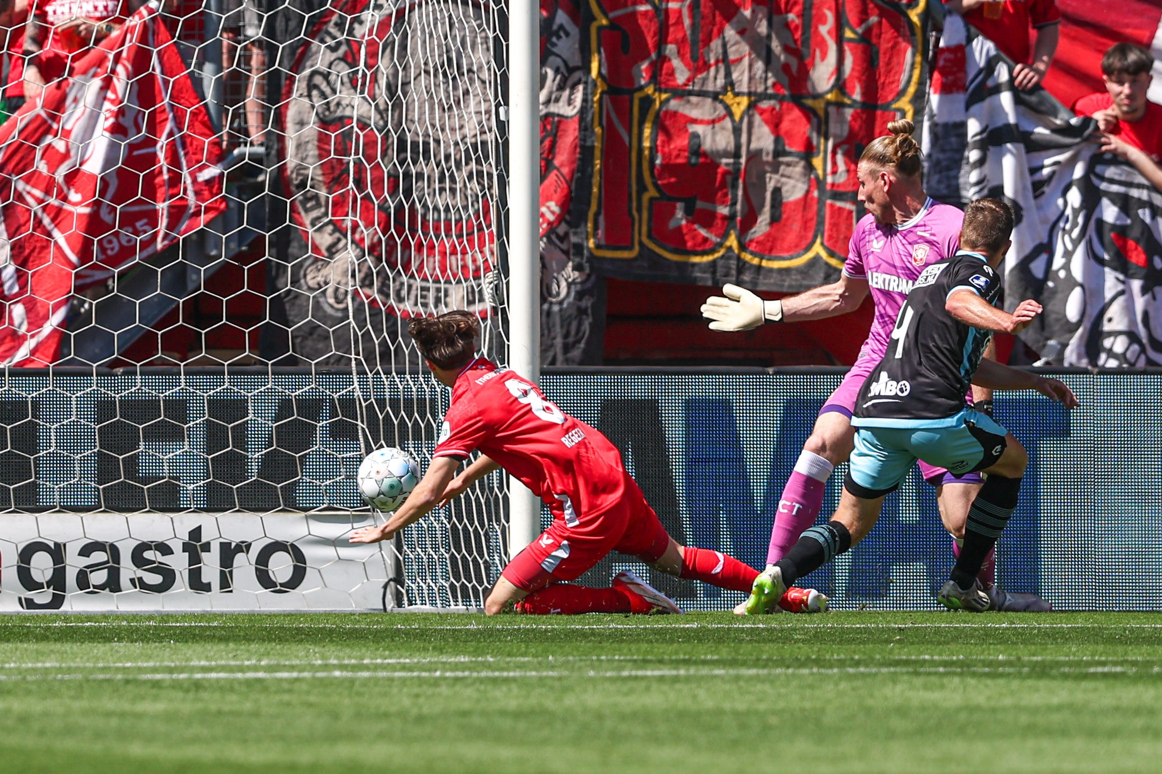 66889037 FC Twente