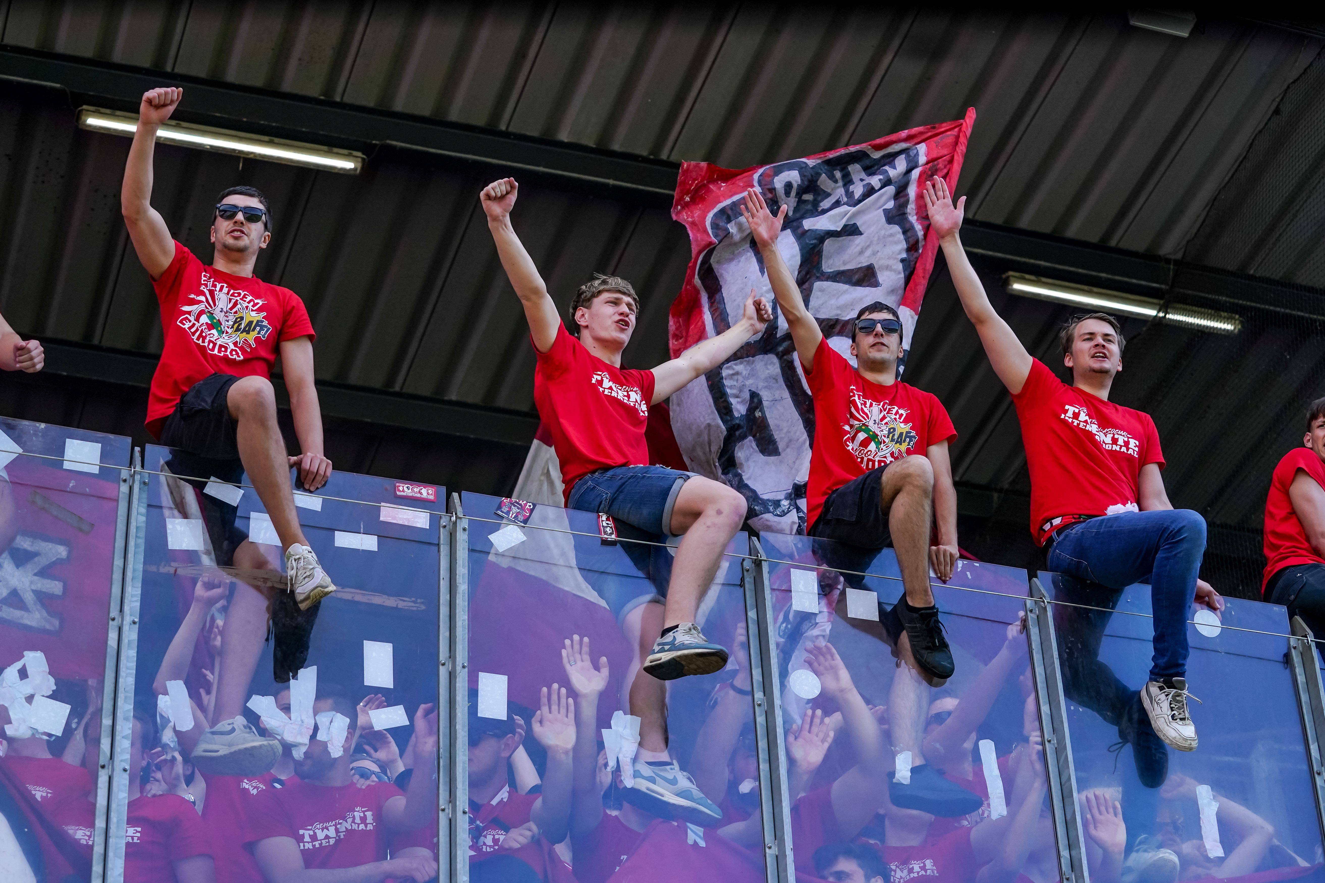 67122032 FC Twente