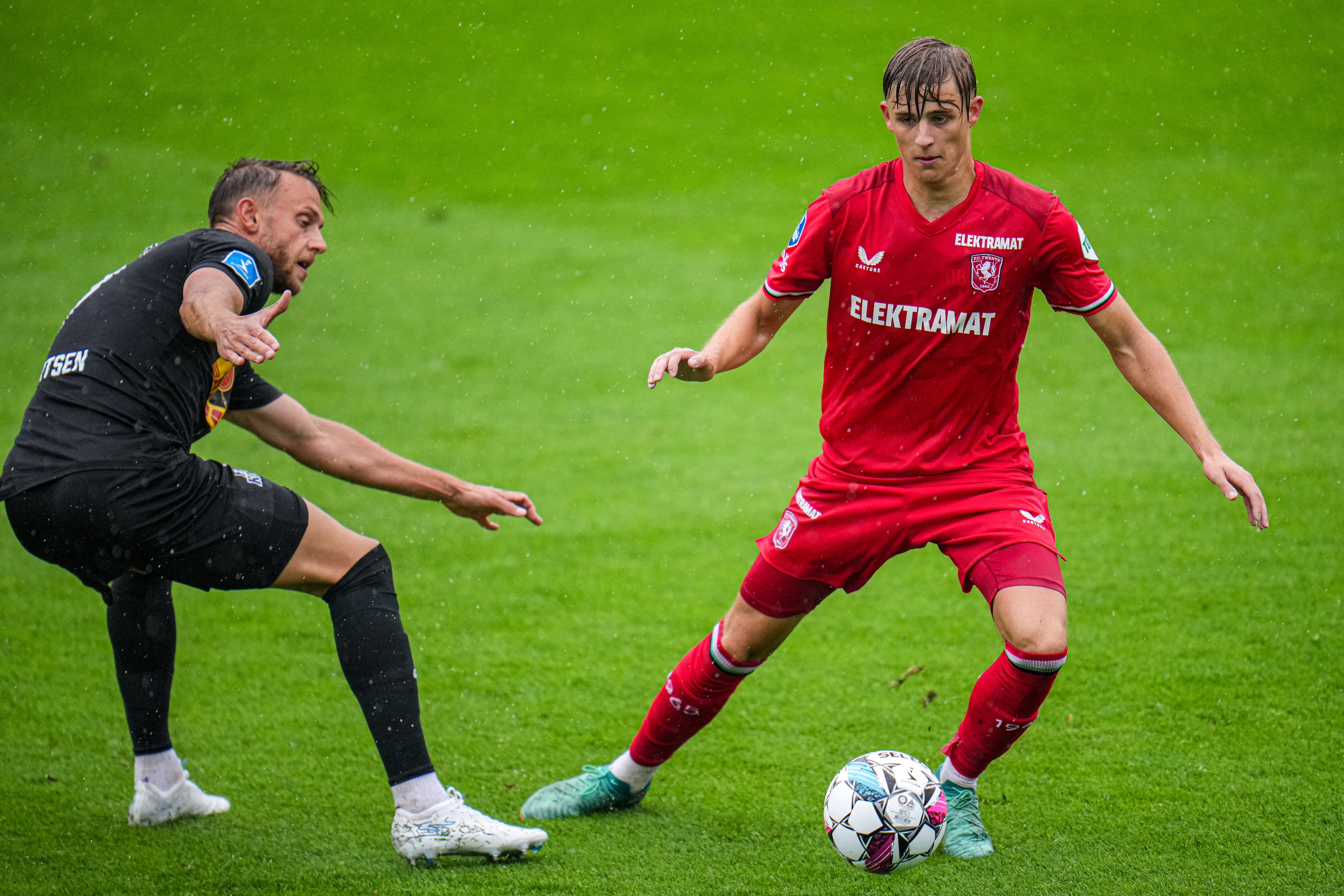 68566107 FC Twente v2