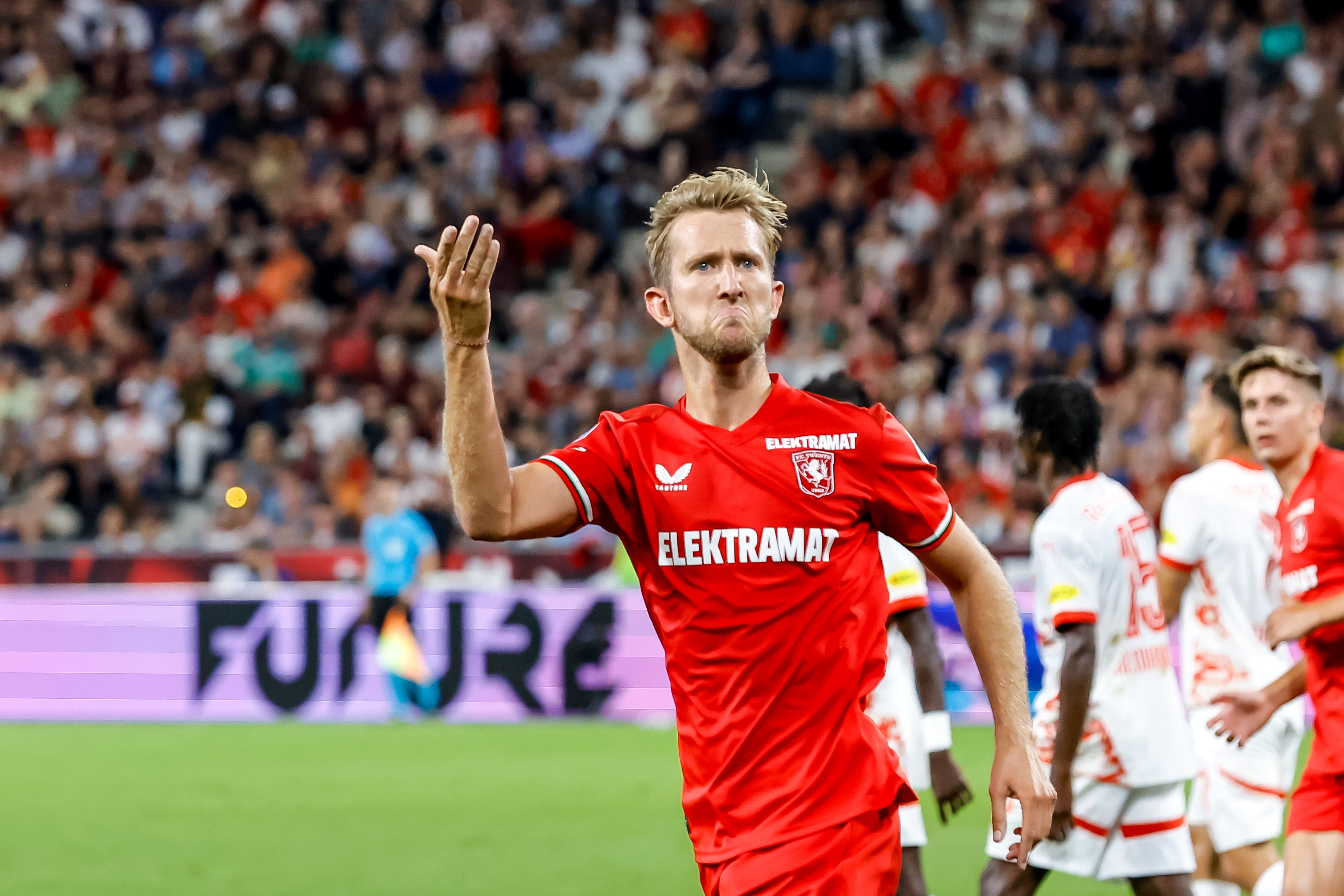 69239873 FC Twente v2