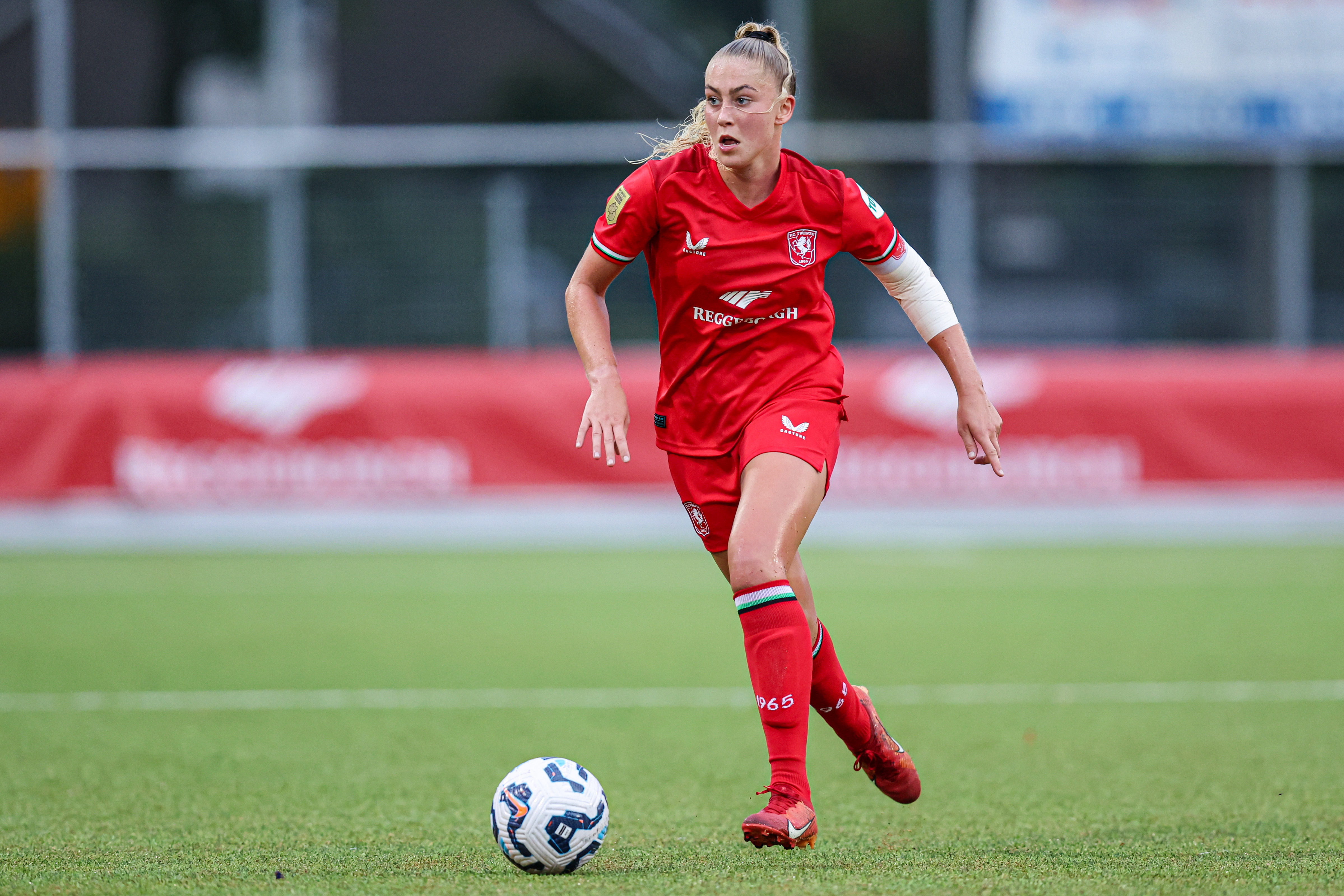 70049947 FC Twente