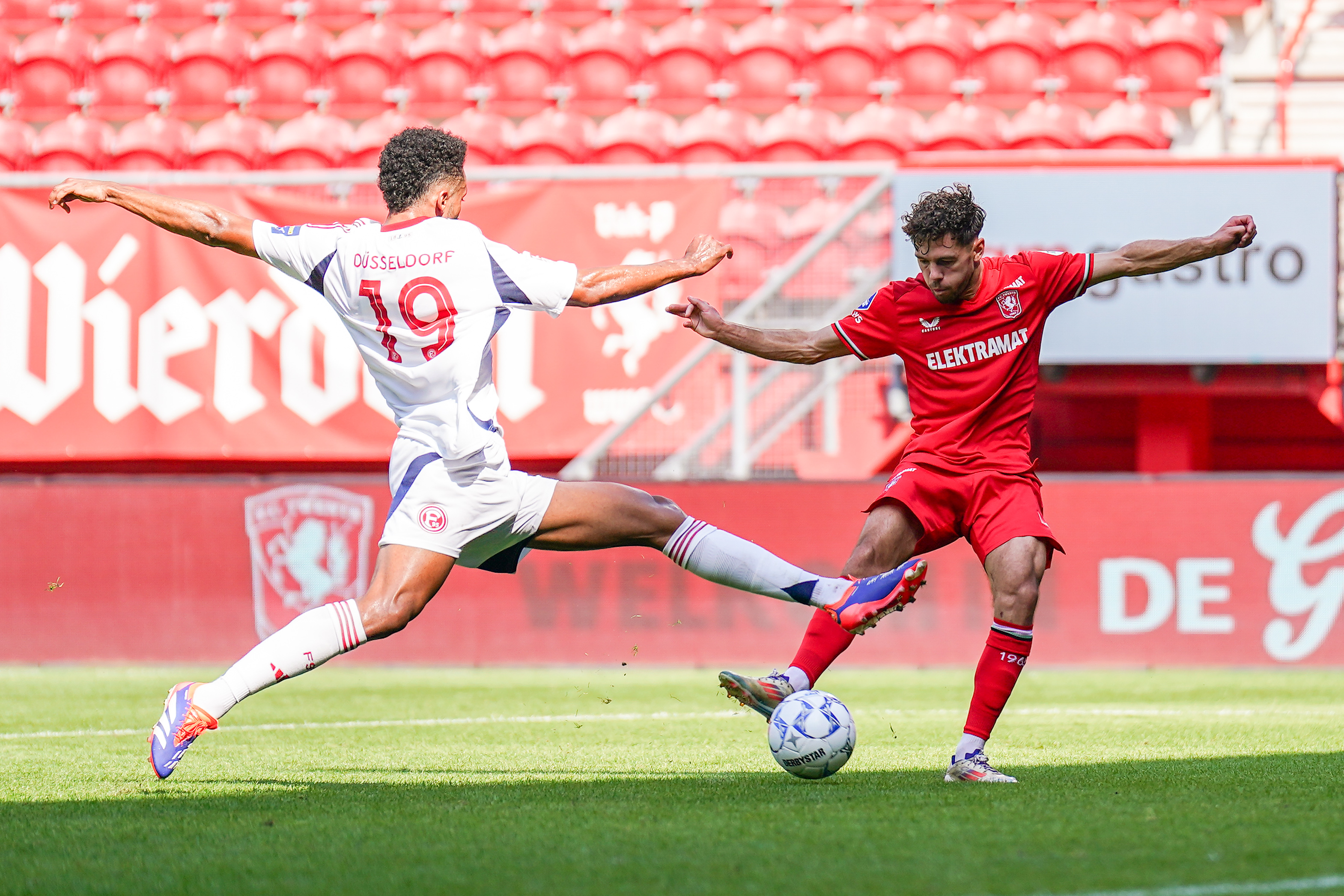 70064181 FC Twente
