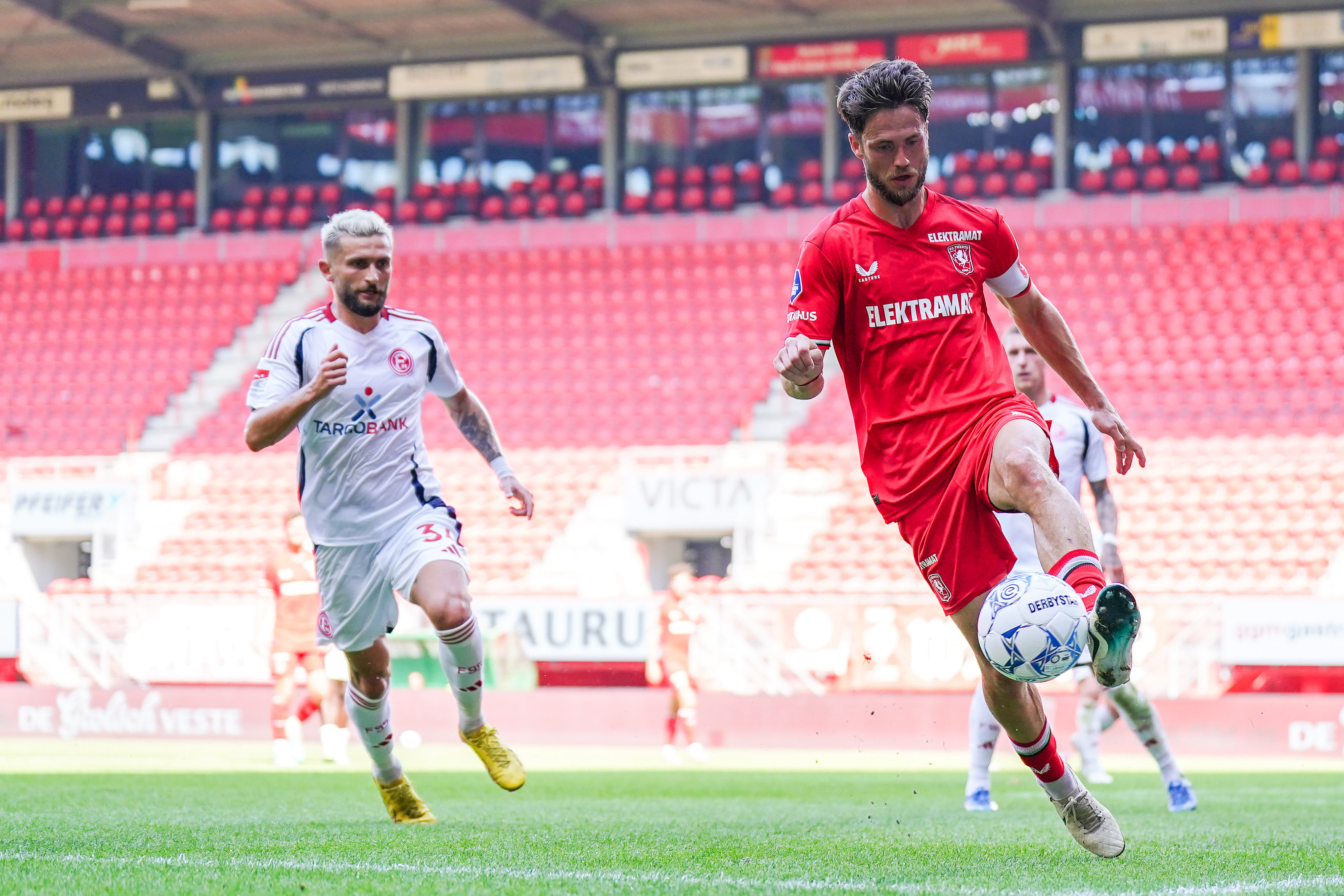 70064318 FC Twente