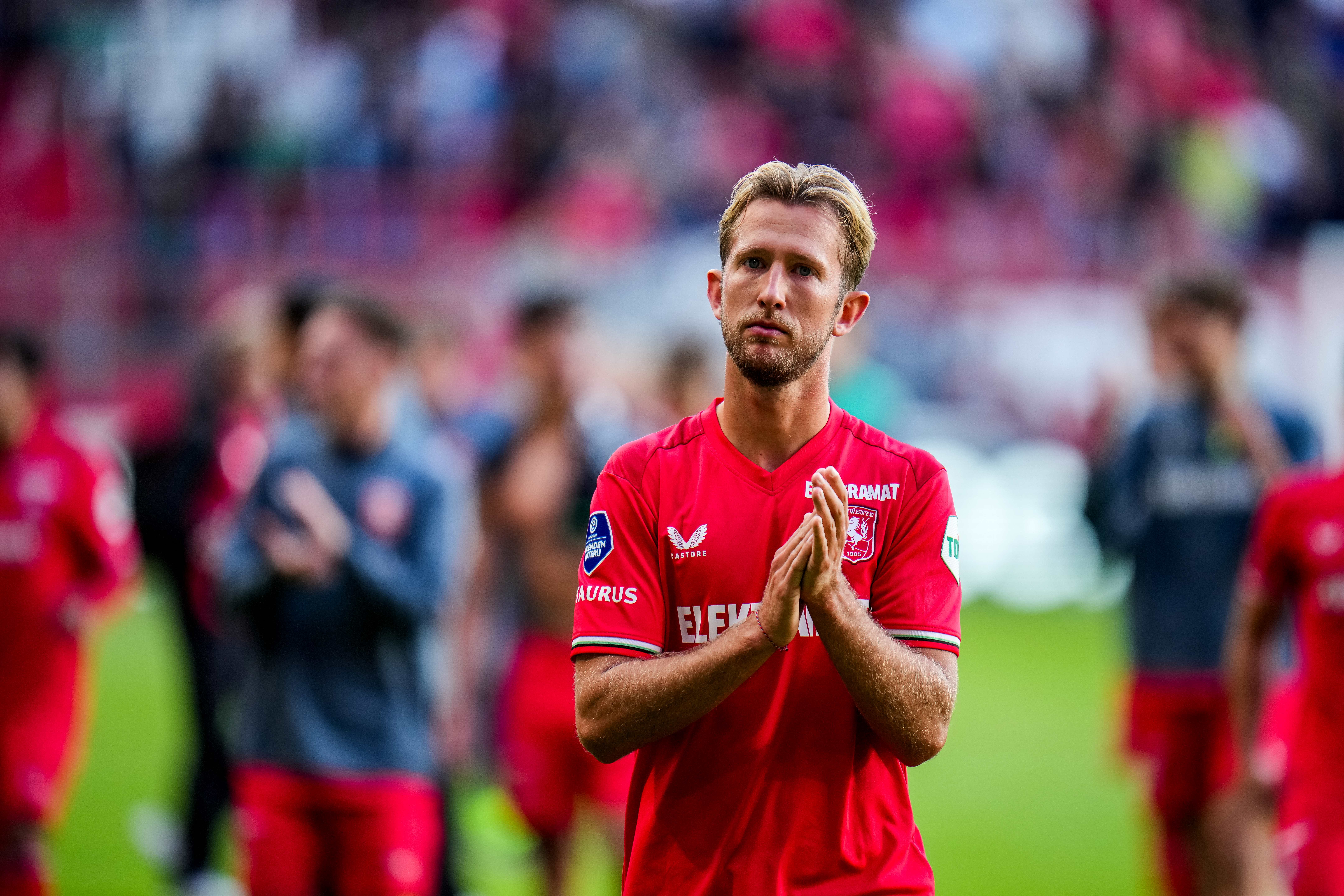 70302619 FC Twente v2