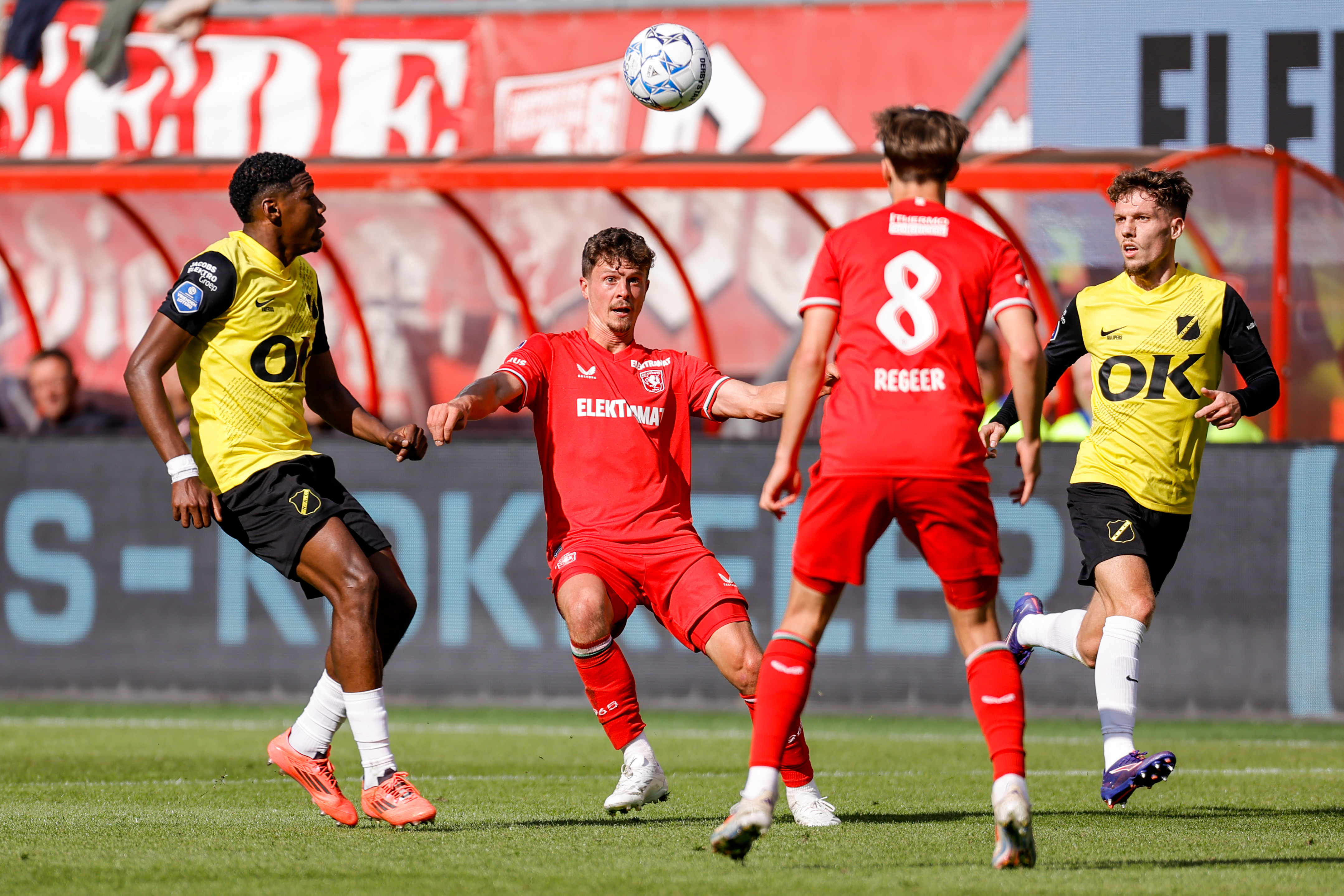 70792878 FC Twente
