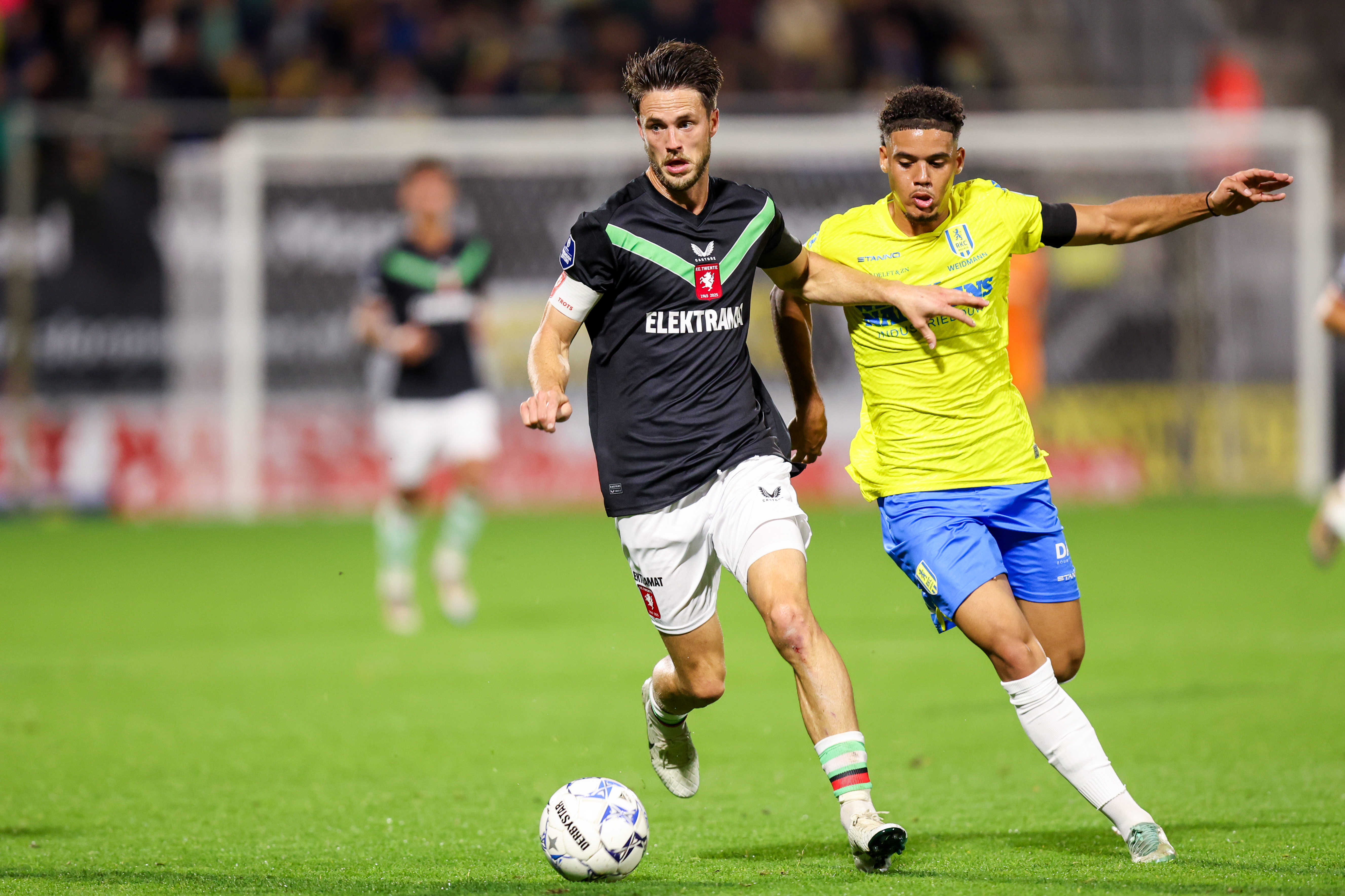 71325075 FC Twente v2