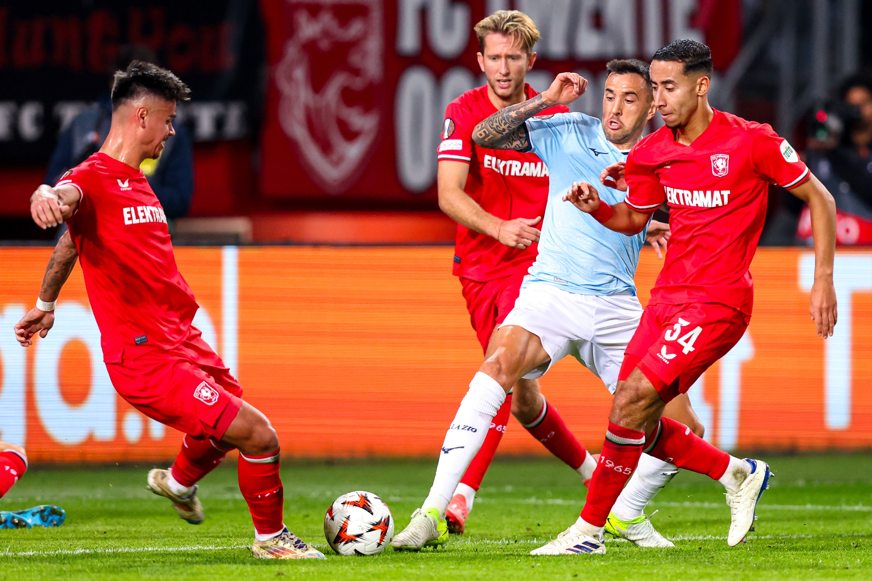 71496194 FC Twente