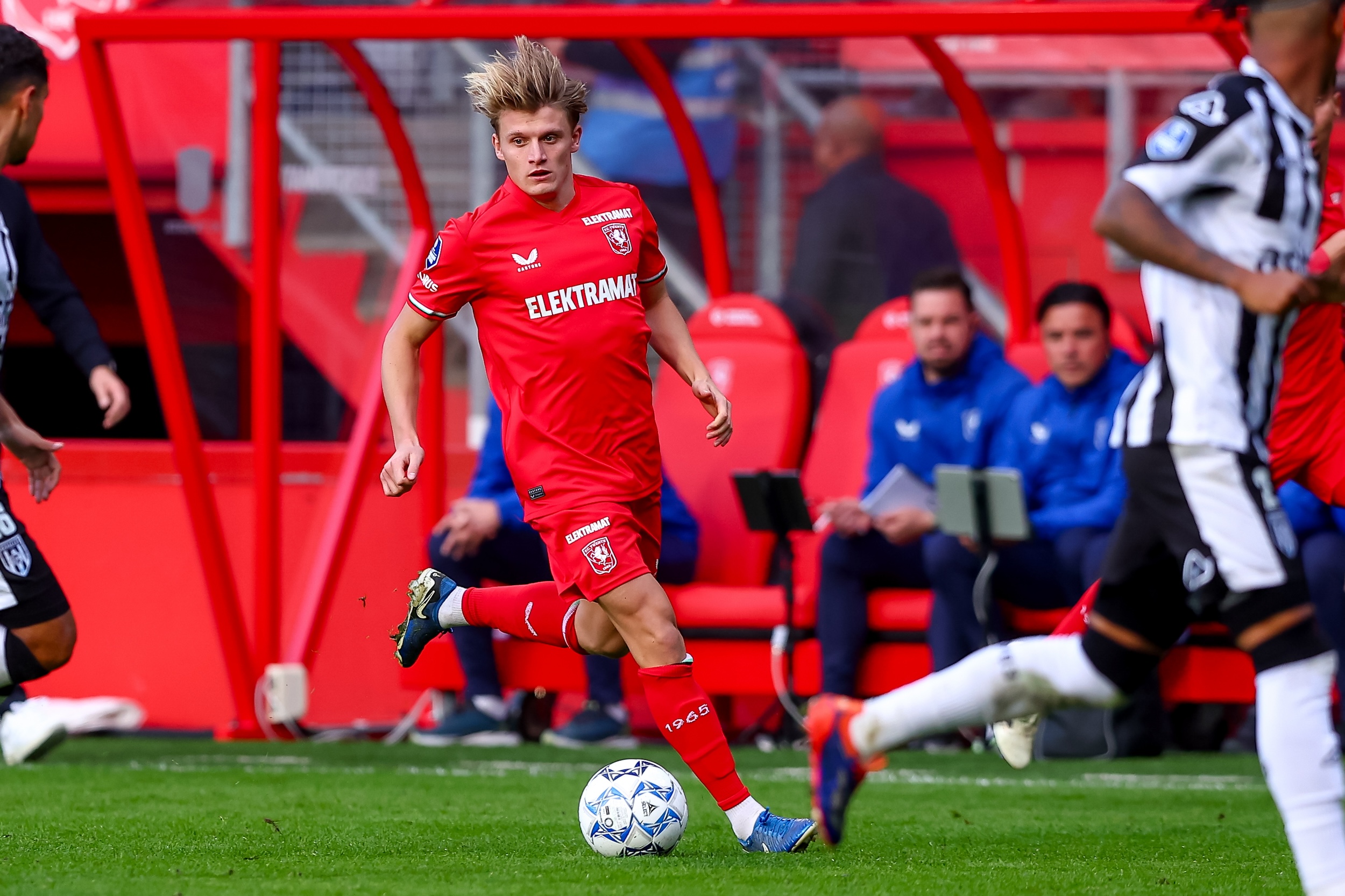 71603705 FC Twente