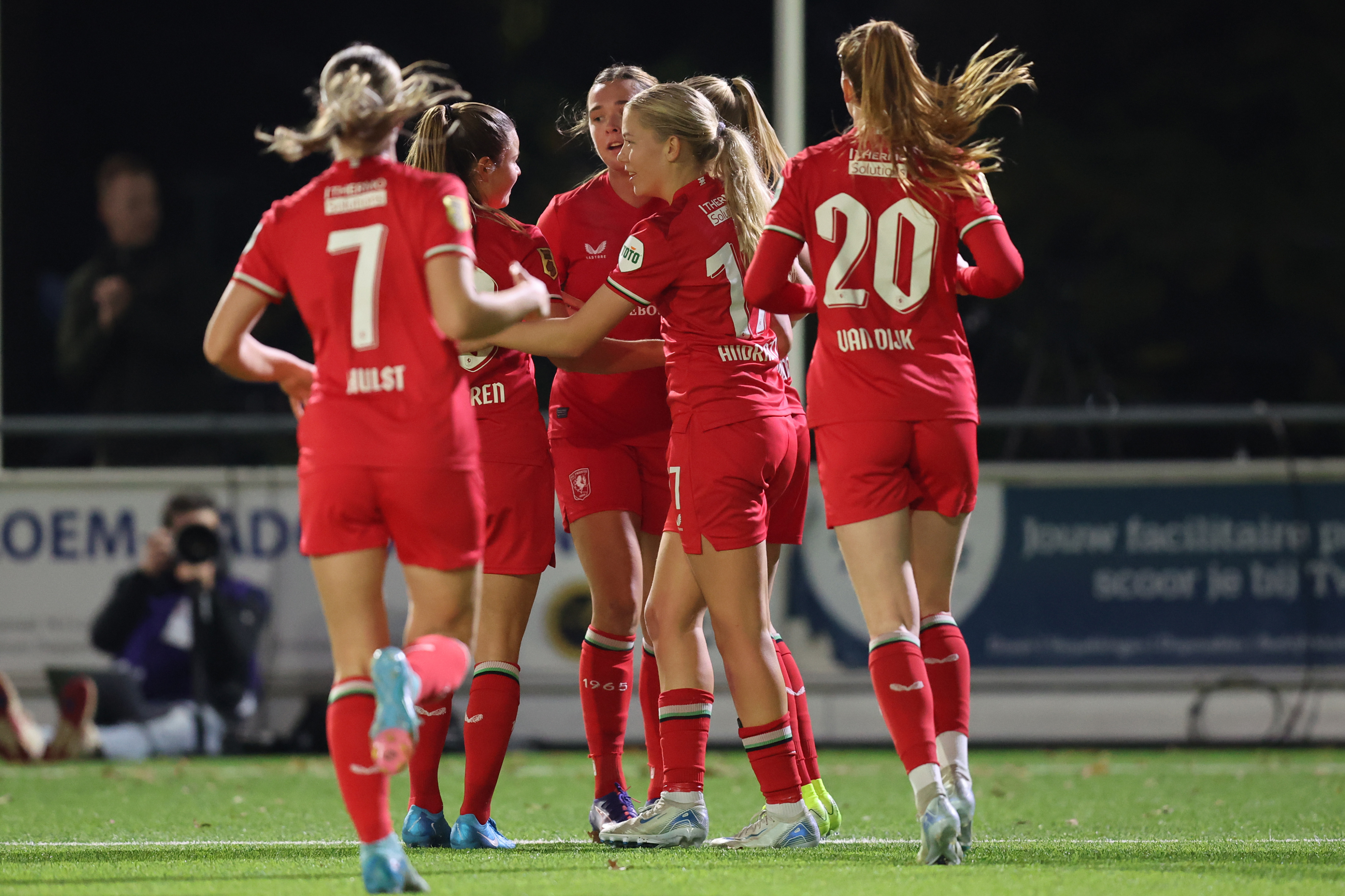 71846711 FC Twente