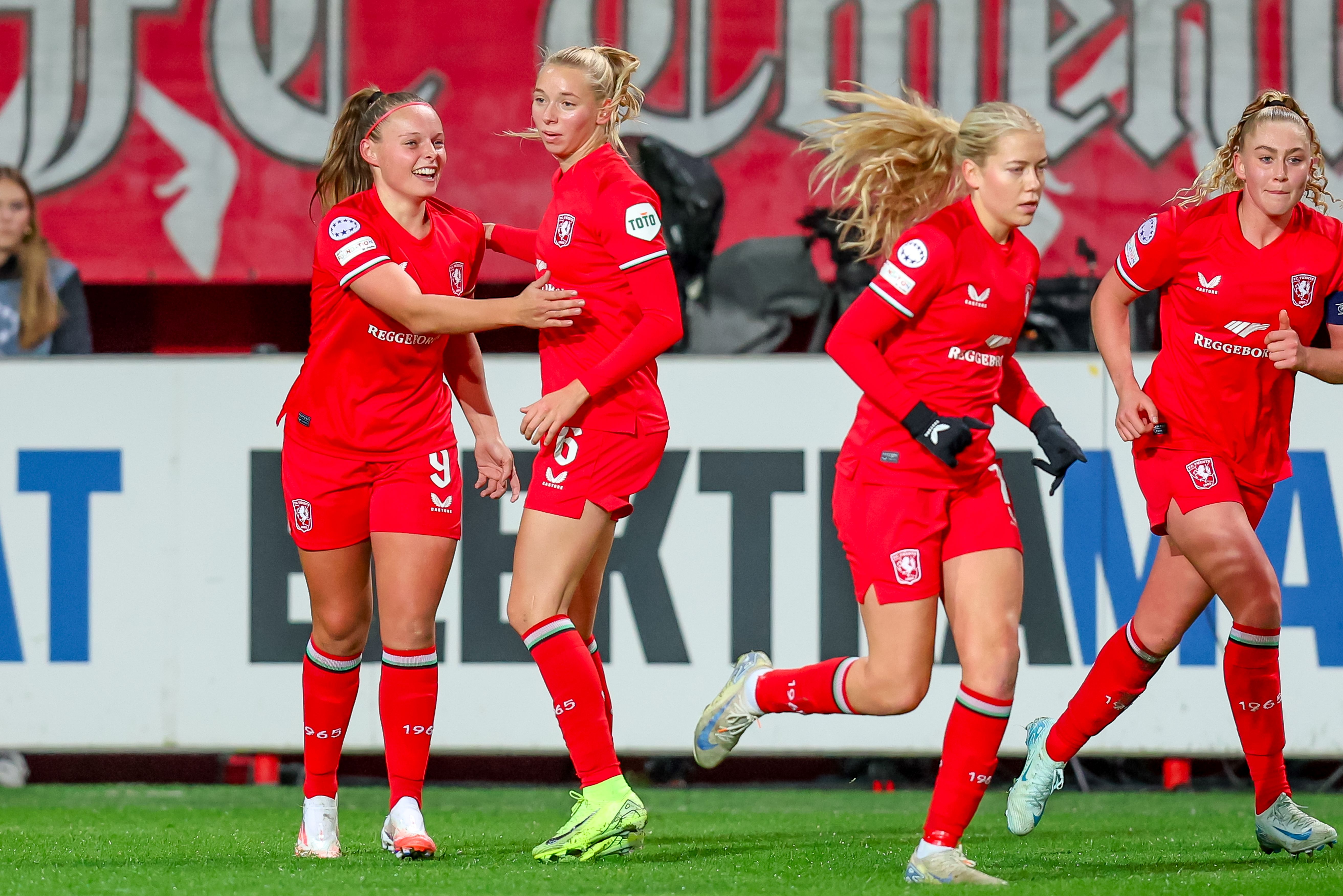 72242389 FC Twente