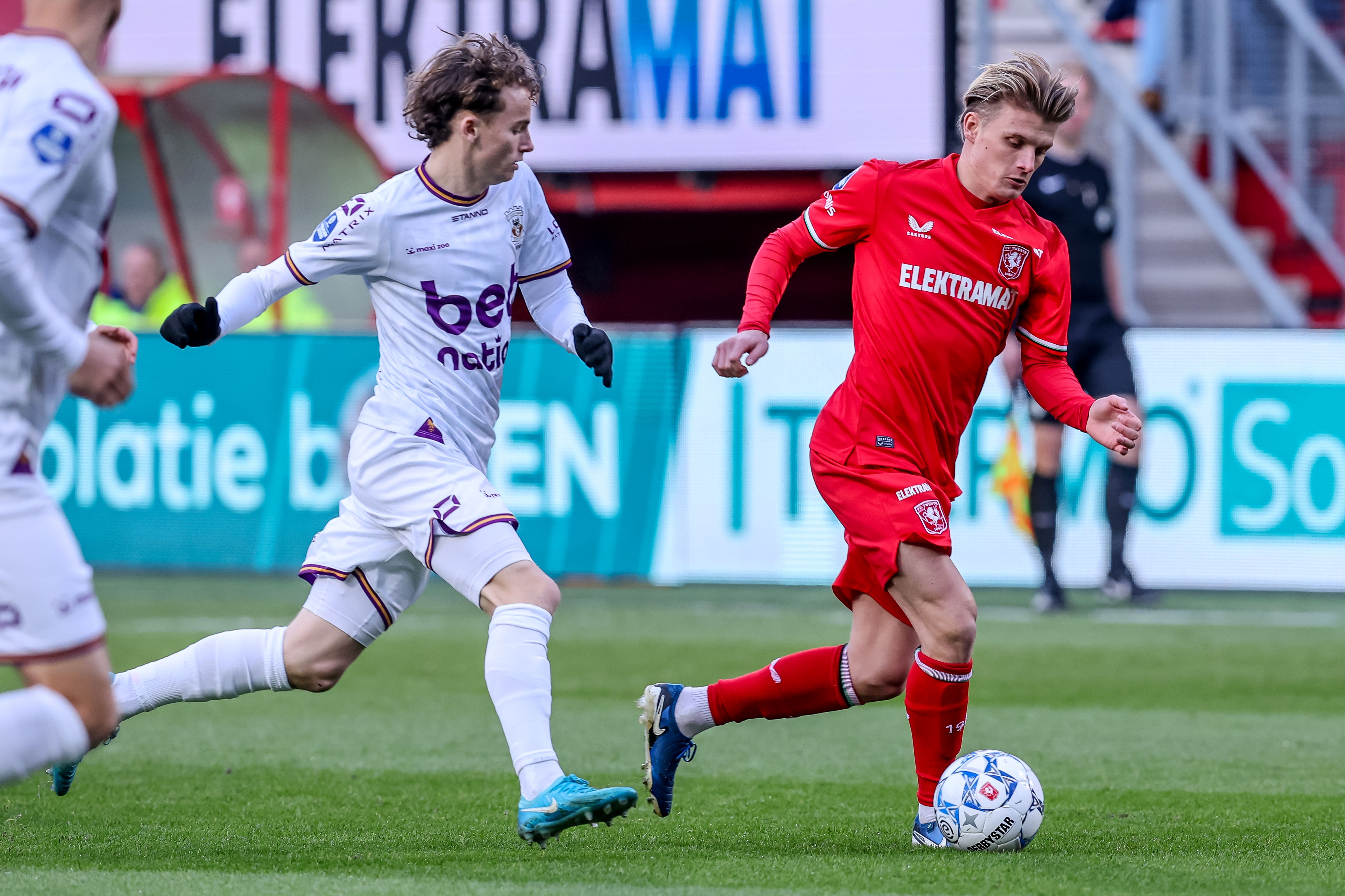 72497231 FC Twente v2