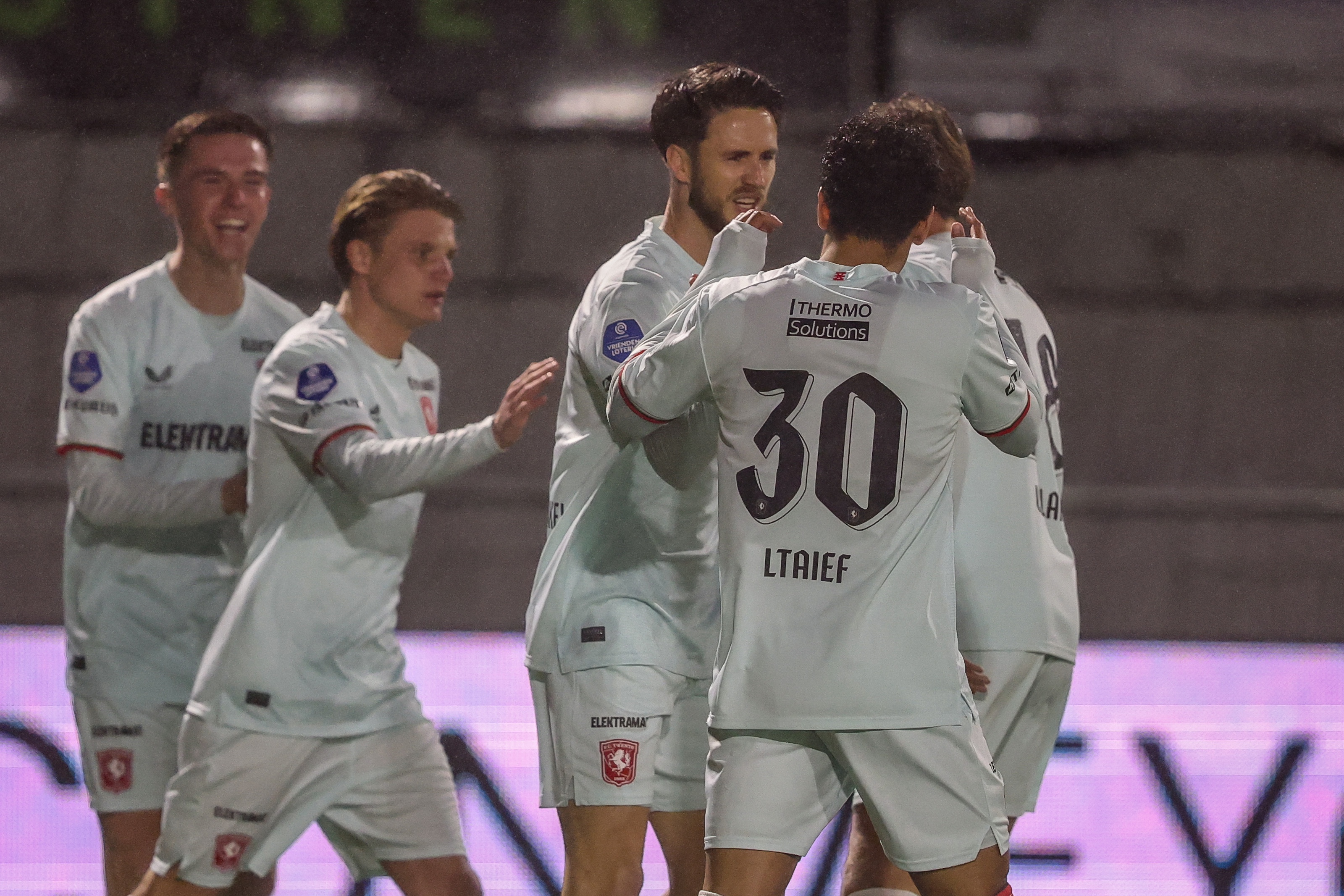 72954019 FC Twente