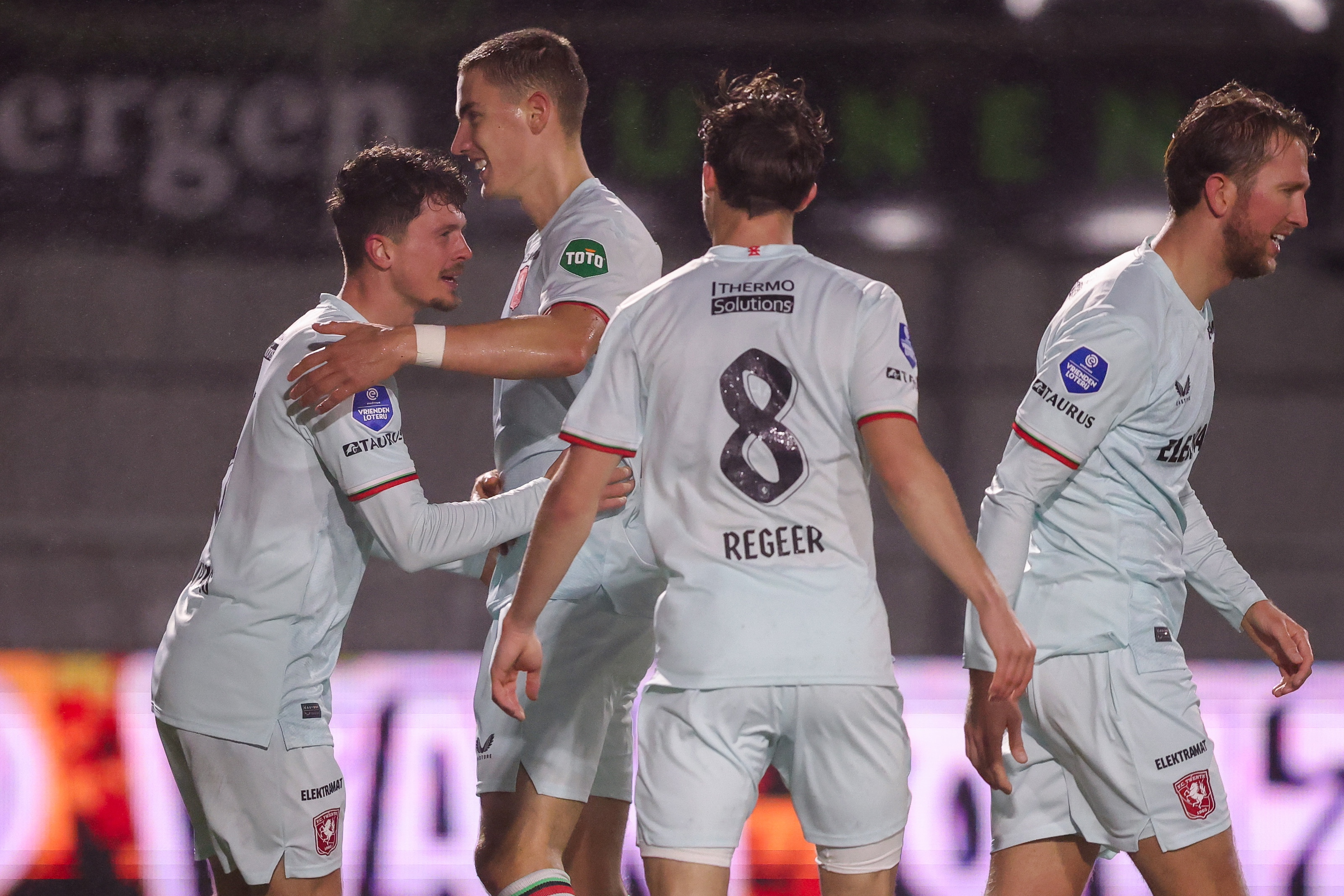 72954671 FC Twente