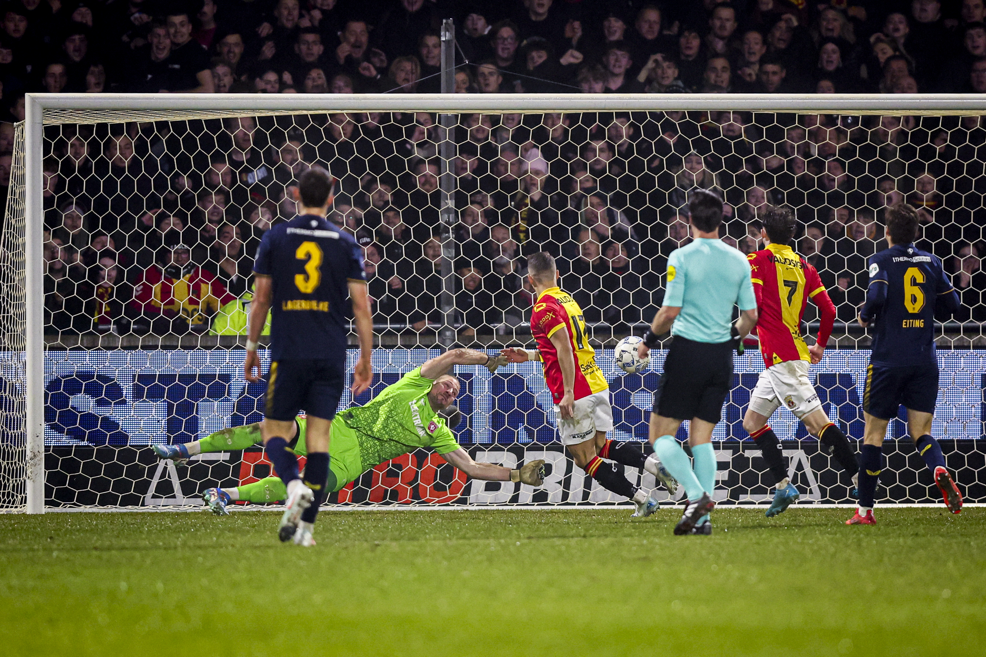 73420819 FC Twente