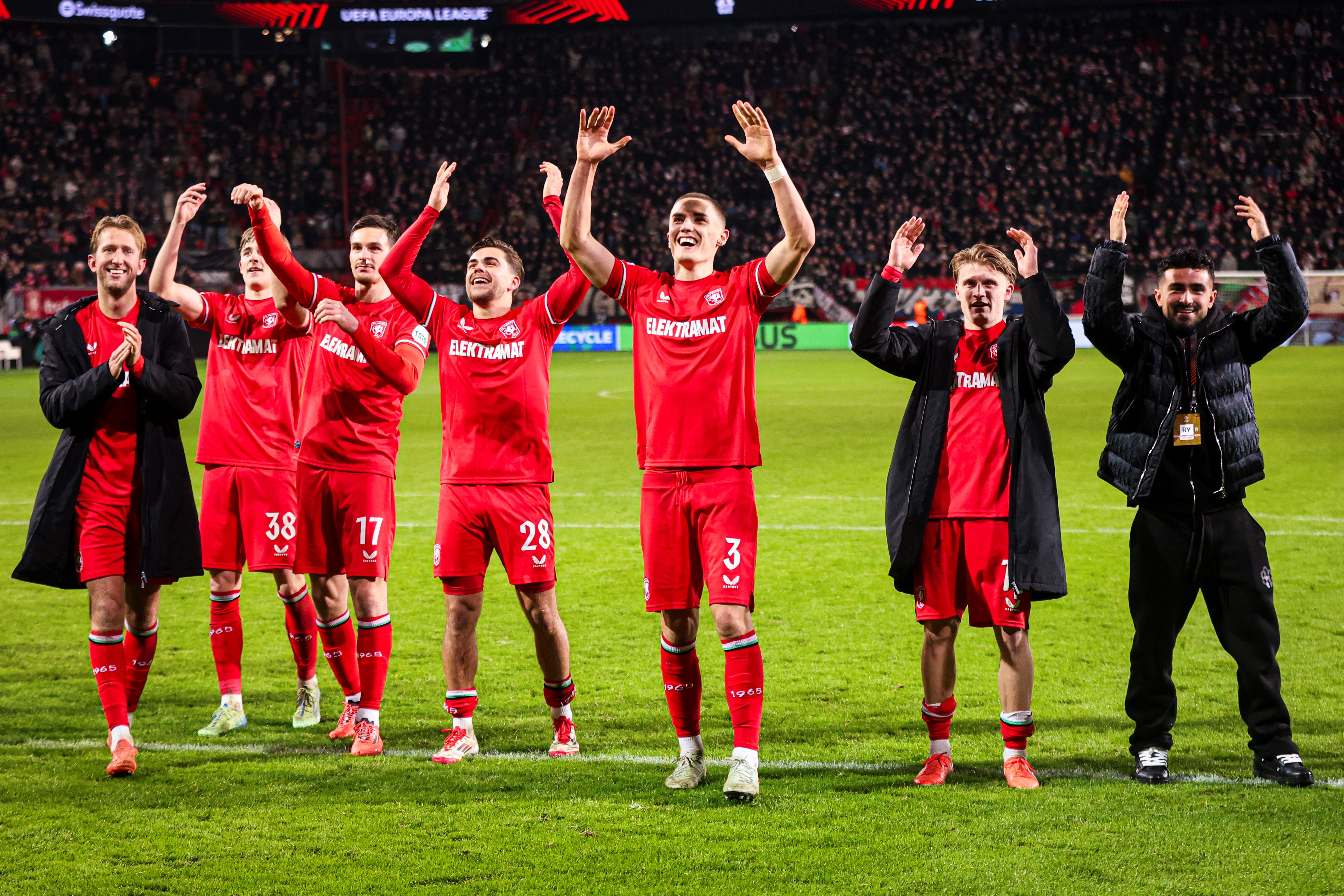 73863070 FC Twente