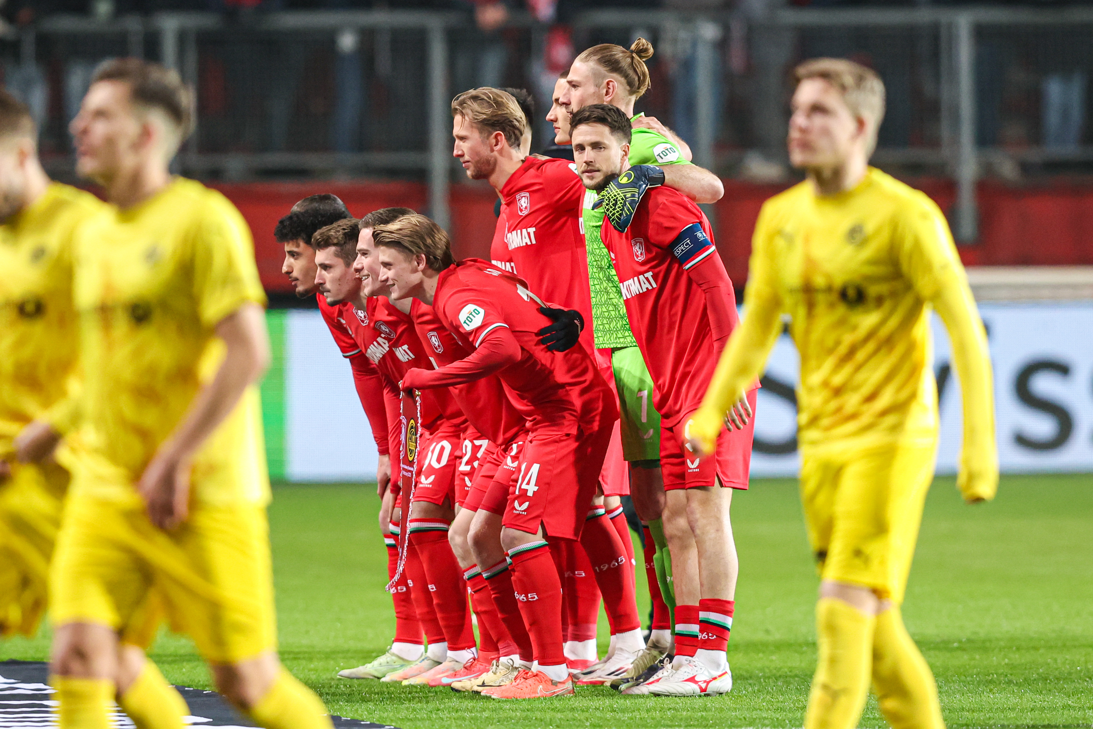 74288082 FC Twente