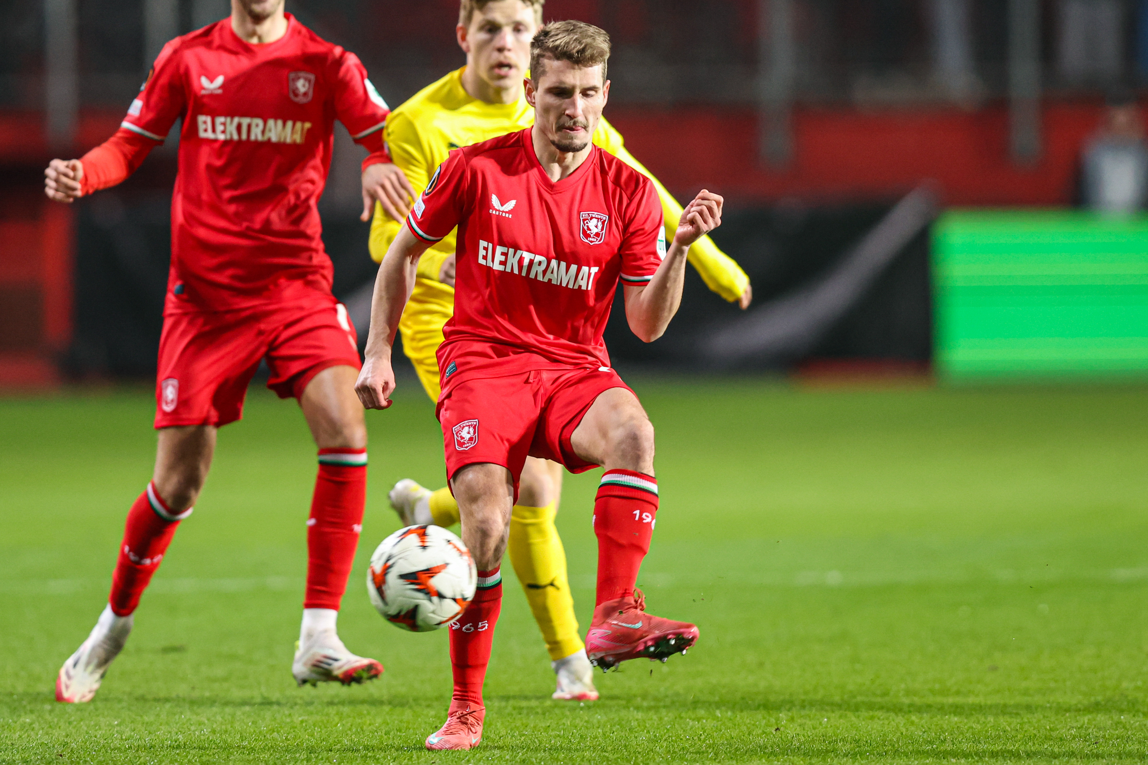 74288093 FC Twente