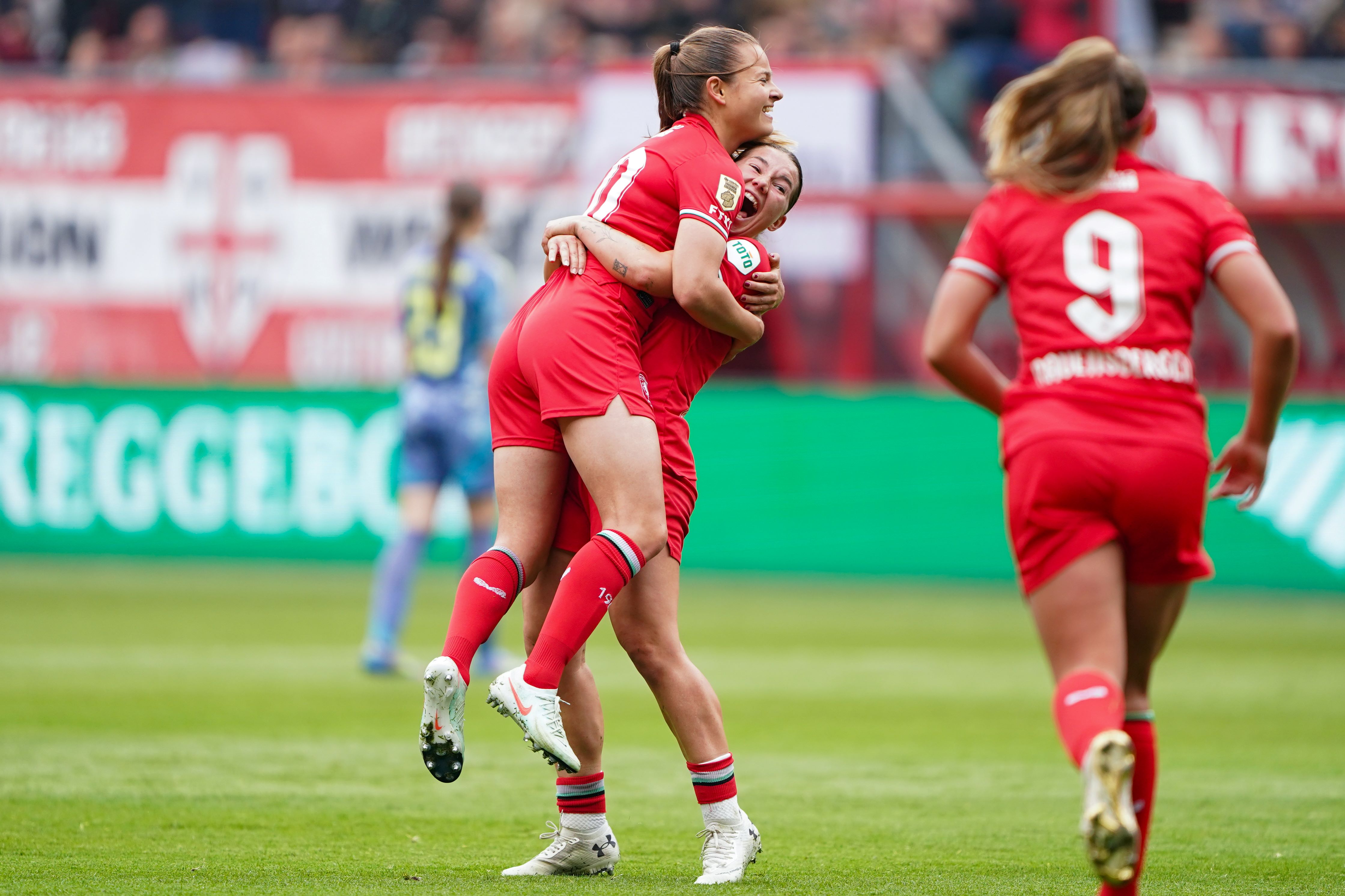76311545 FC Twente