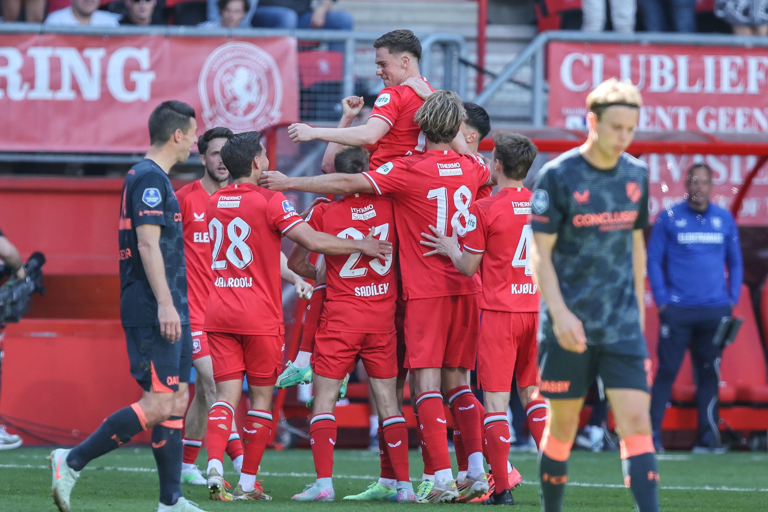 76799073 FC Twente