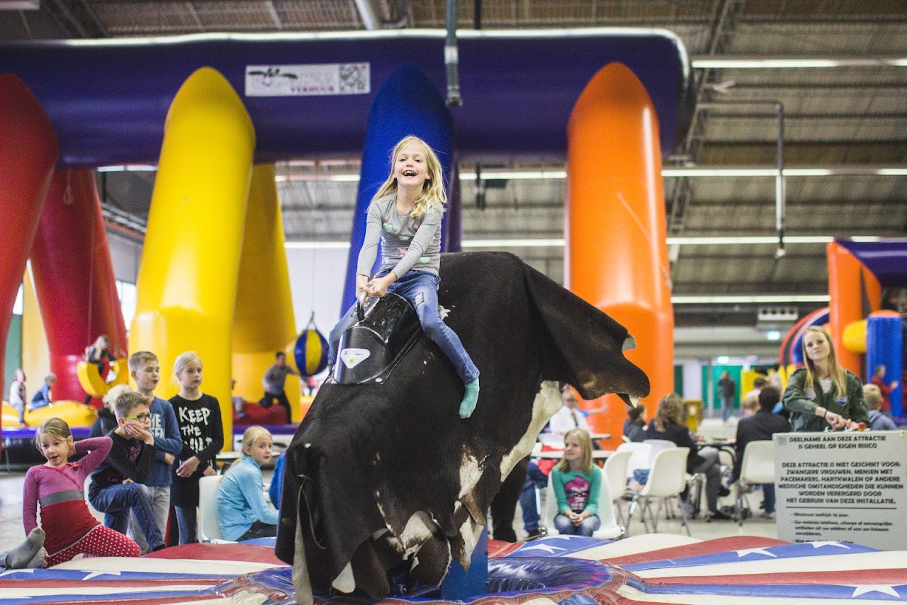 Hangaar 11 Rodeo Kinderen Springkussen Festival 2016